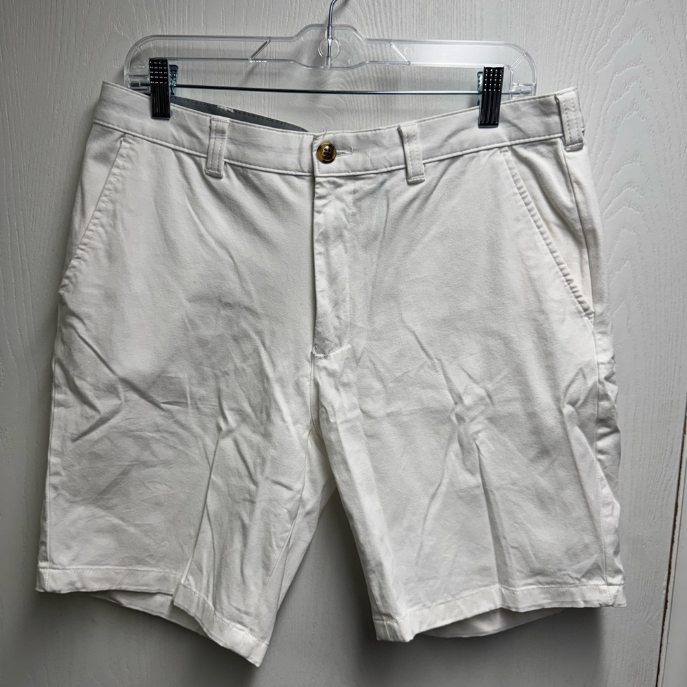 Club Room White Flat Front Shorts